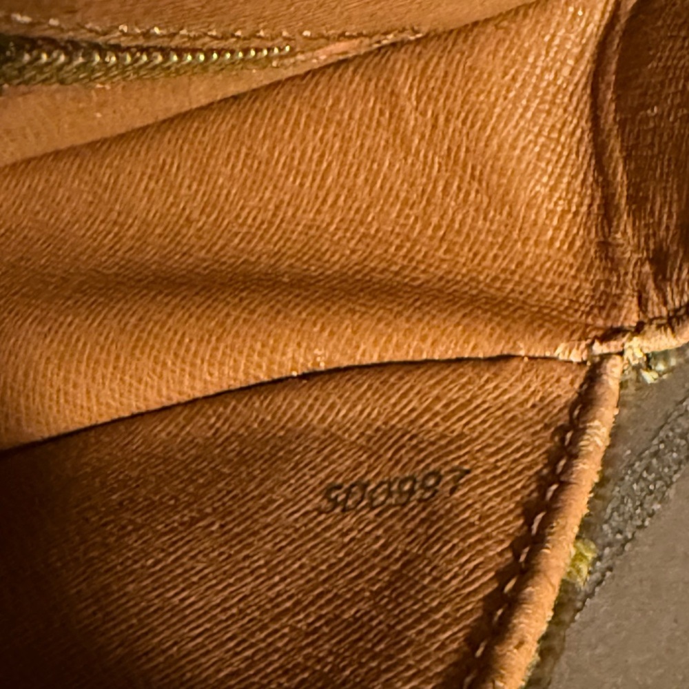 Louis Vuitton St. Cloud MM Monogram Crossbody Bag - Picture 10 of 11